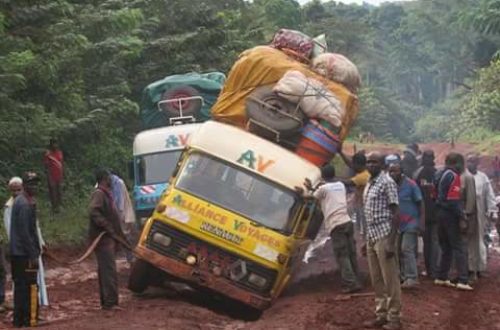 Article : Ce que font les automobilistes camerounais quand ils sont au volant