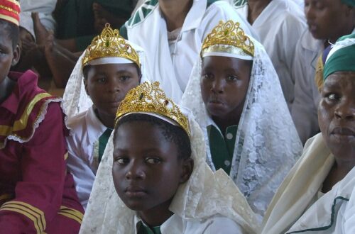 Article : Funérailles d’Elisabeth II : quelle leçon pour le Cameroun ?